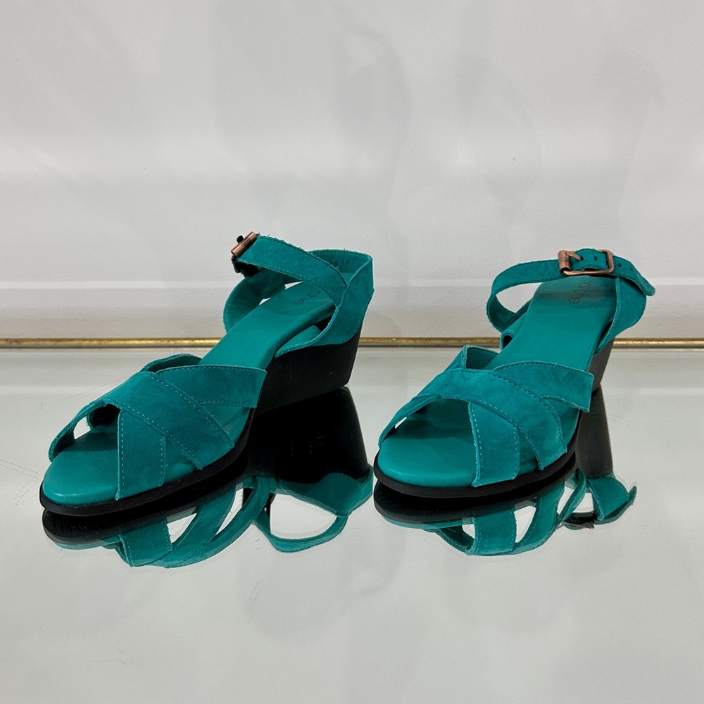 Vintage | Arche | Turquoise Heeled Sandals | 39